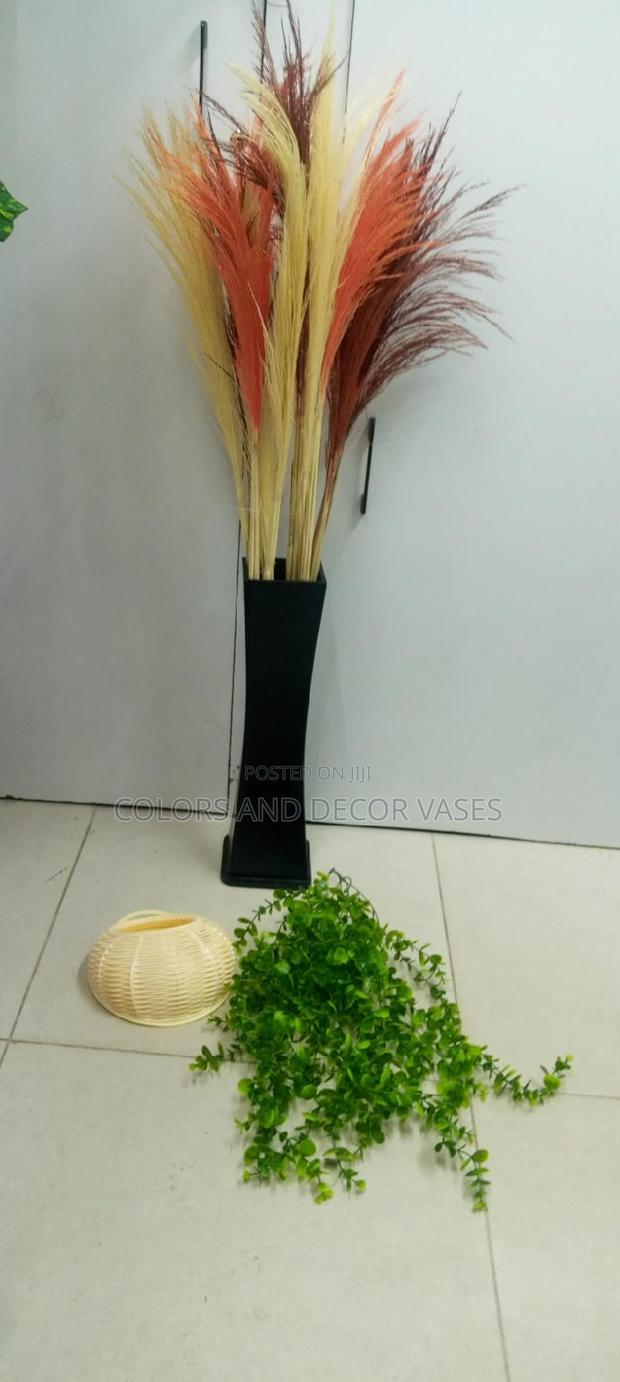 Pampas, Vase and Vines - main view