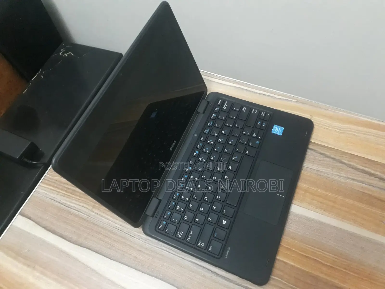 Laptop Dell Latitude 3189 8GB Intel Celeron SSD 256GB