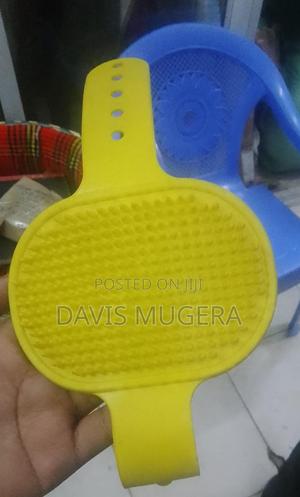 Pet Shampoo Bath Brush Soothing Massage Rubber Comb -2pcs - thumbnail 2