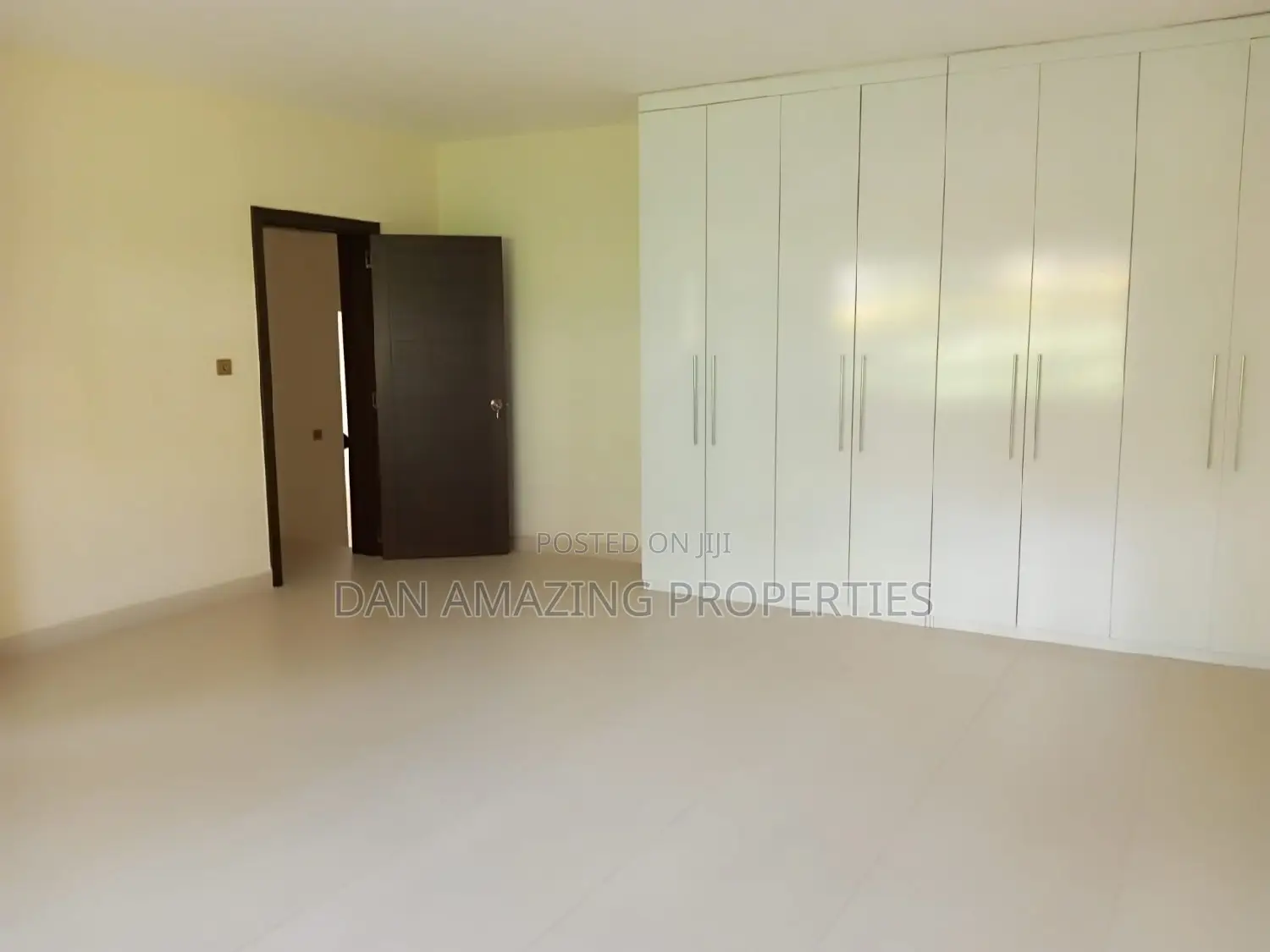12bdrm Mansion in Runda Water On 1.629 for sale