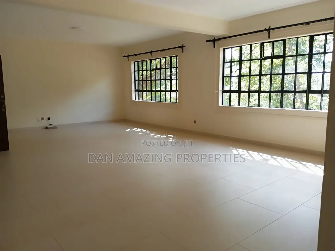 12bdrm Mansion in Runda Water On 1.629 for sale