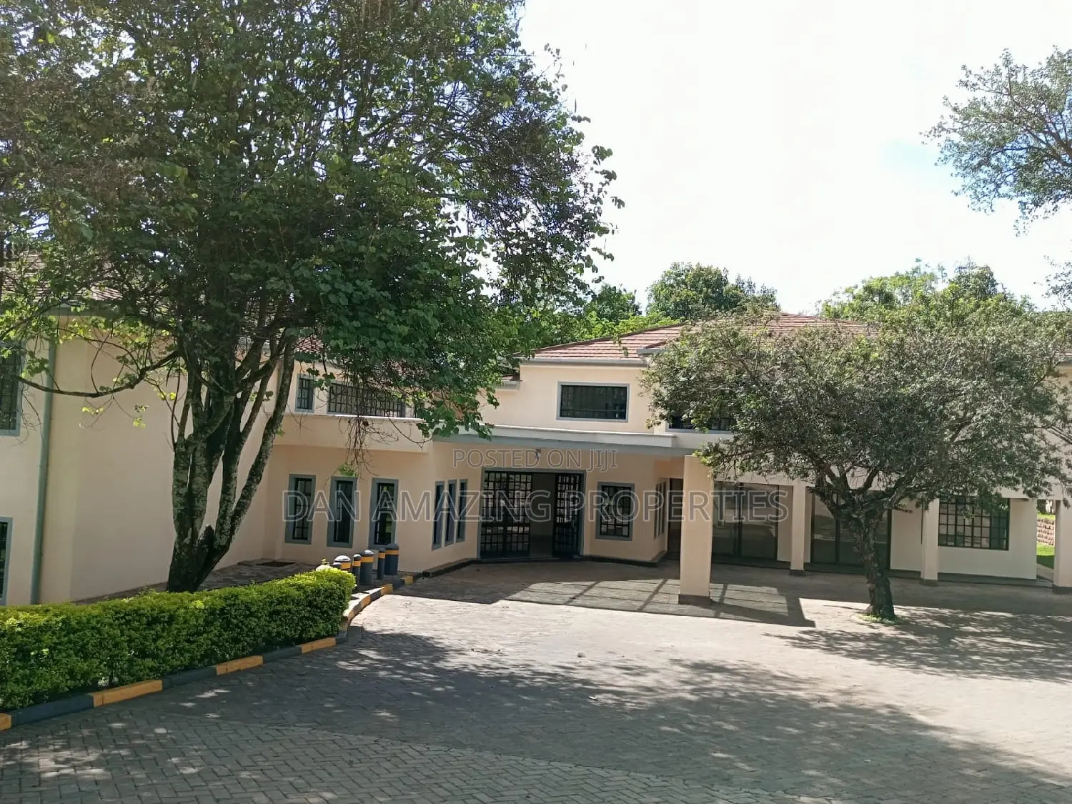 12bdrm Mansion in Runda Water On 1.629 for sale