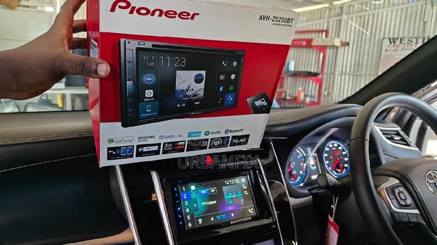 Pioneer AVH-Z5250BT Android Bluetooth Car Radio With Carplay