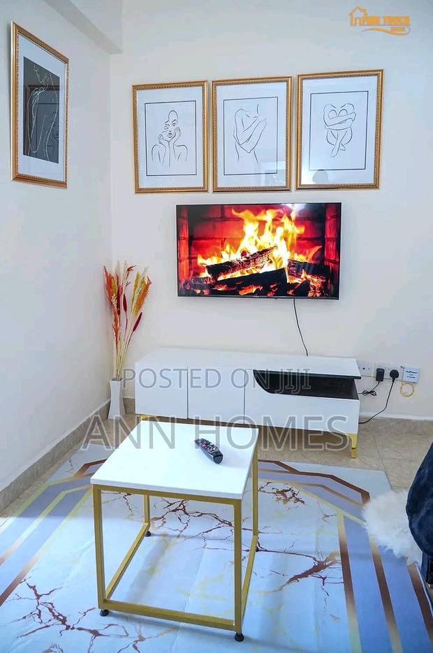 South B Airbnb Bedsitter - thumbnail 3