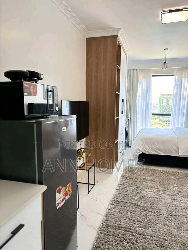 Airbnb Bedsitter - thumbnail 6