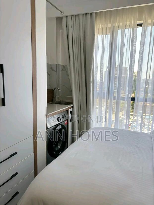 Airbnb Bedsitter - thumbnail 7