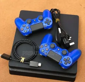 Ex  Ps4 Slim Chipped 10games and Two Pads.