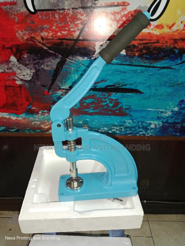 Best Banner Eyelets Making Machine - thumbnail 4