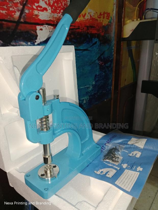 Best Banner Eyelets Making Machine - thumbnail 3