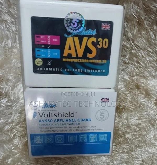 Perfect Sollatek Automatic Voltage Switcher 30 Amps Avs30