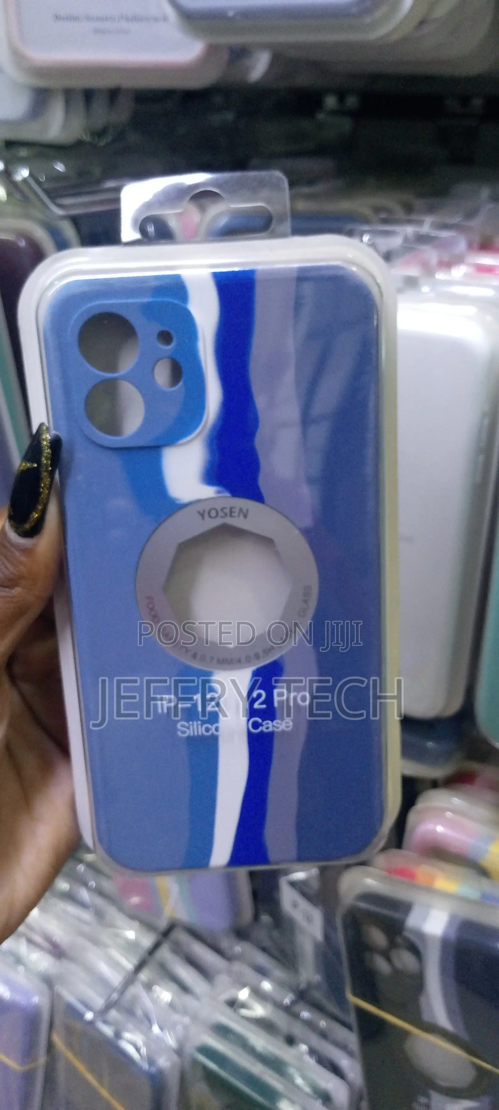 Luxury Logo Silicone Phone Case for iPhone12/12 PRO