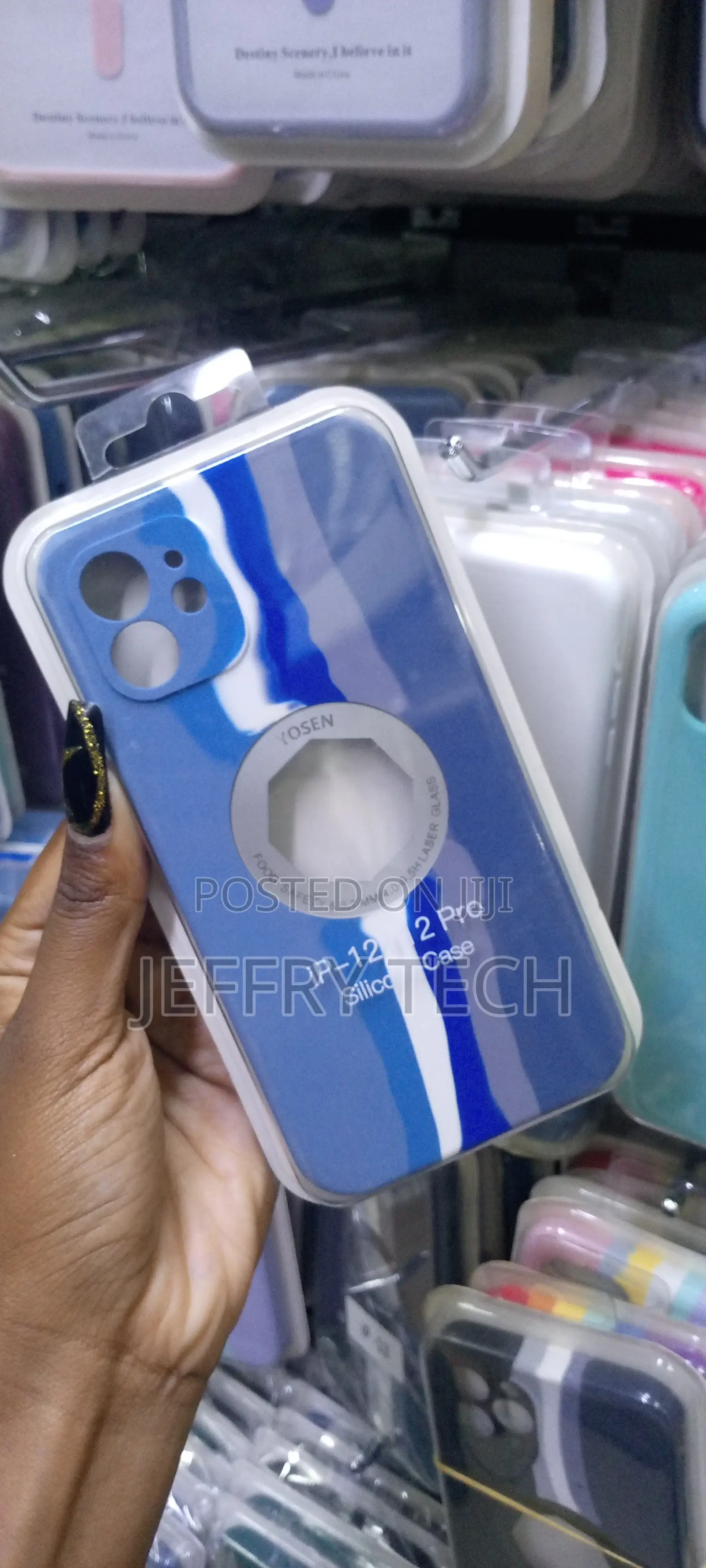 Luxury Logo Silicone Phone Case for iPhone12/12 PRO
