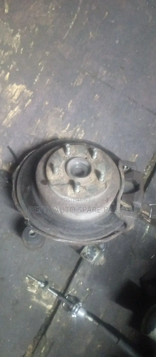 Subaru Impreza Gc12wd Rear Hub