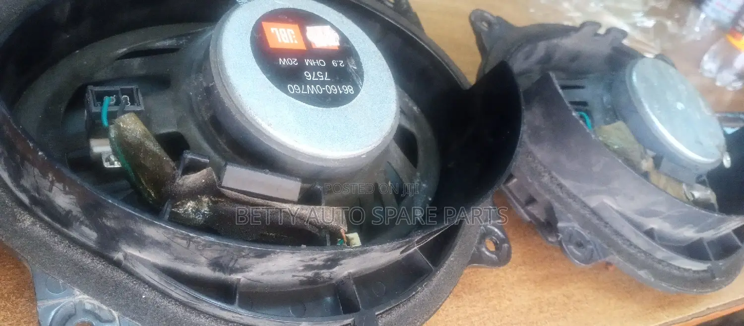Toyota Harrier Speakers