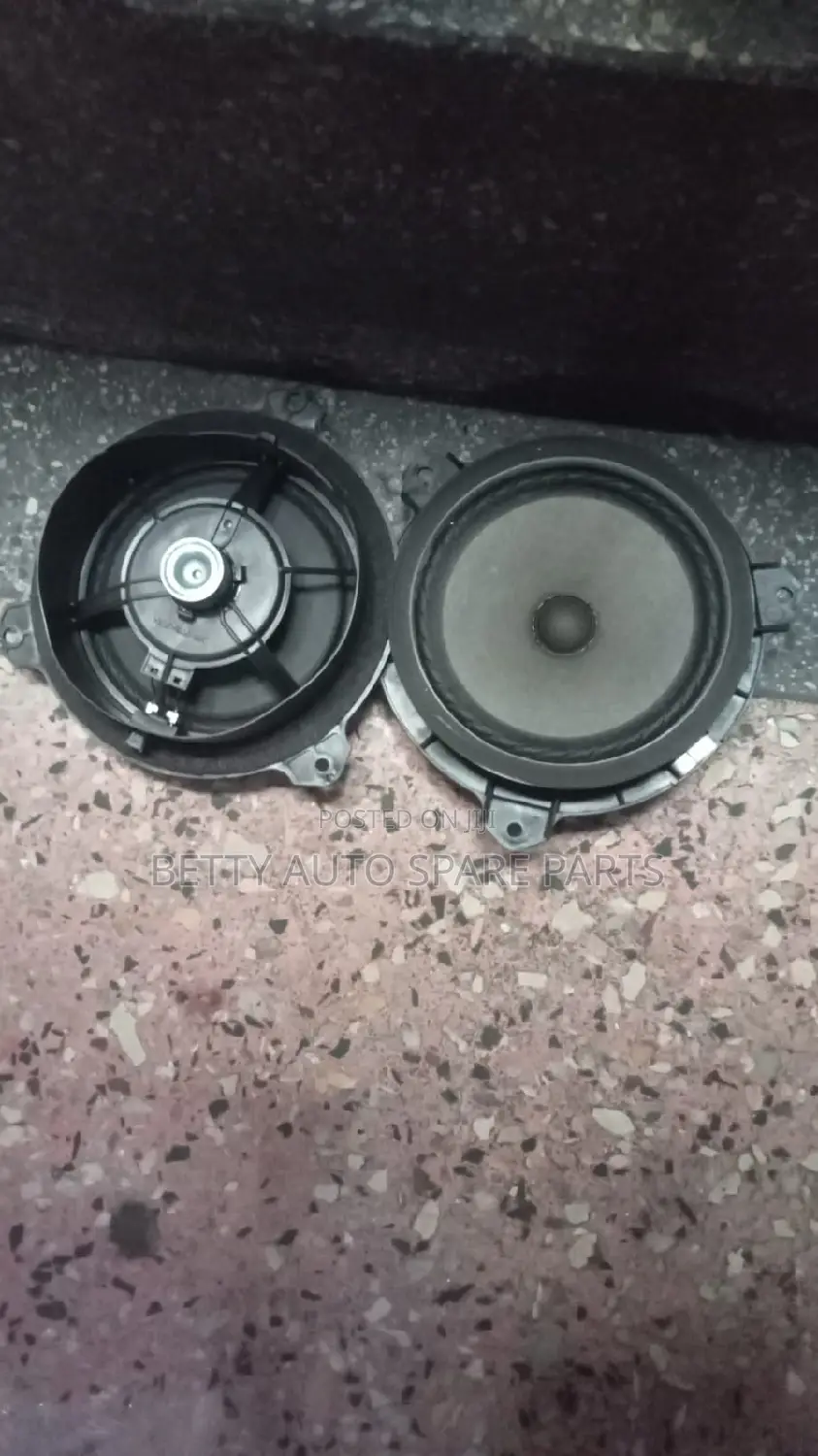 Toyota Fielder Speakers
