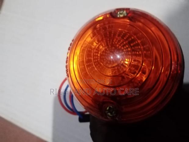 Land Rover Defender or Series Indicator Lights. 90  - thumbnail 2
