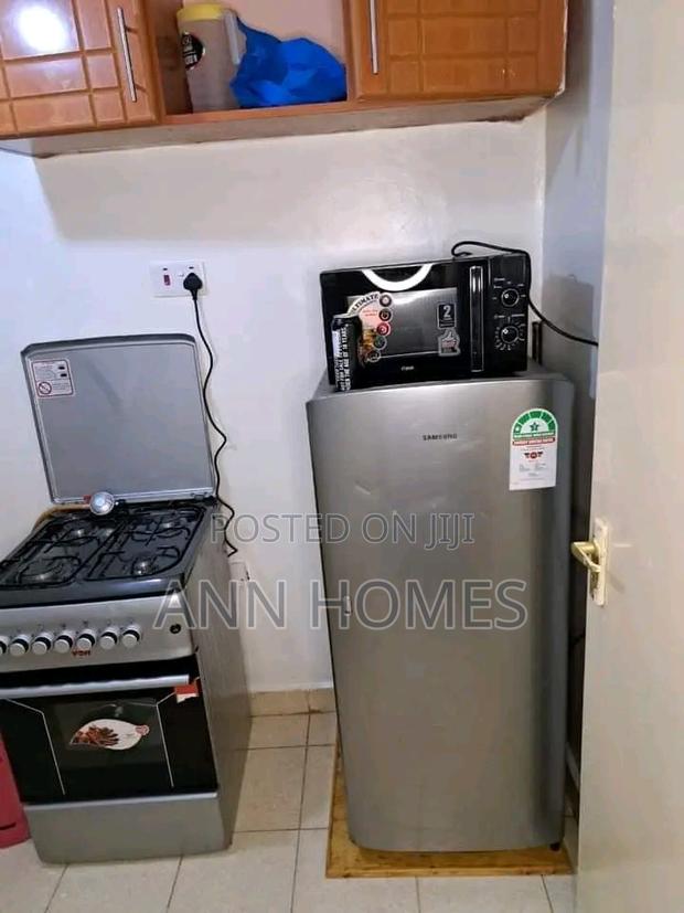 Studio BNB South B - thumbnail 2