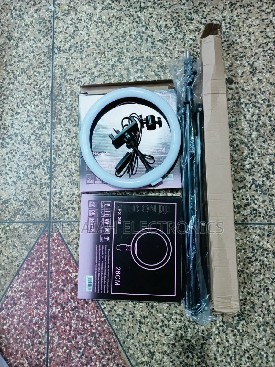 10 Inches Ringlight With Excellent Lights and Stable Stand