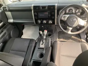 Toyota FJ Cruiser 2018 Black