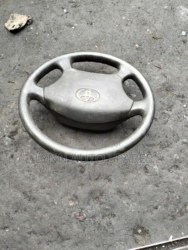 Hiace Matatu 7l Steering Wheel Complete