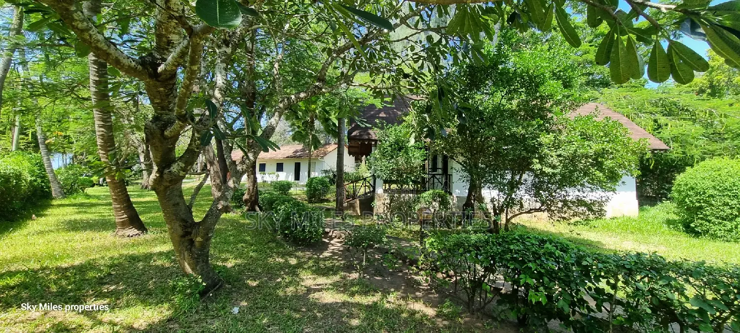 Furnished 4bdrm Villa in Billionaire, Malindi for sale