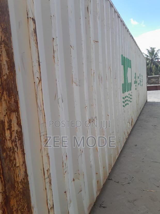 40ft Containers - Clean Boxes - thumbnail 3