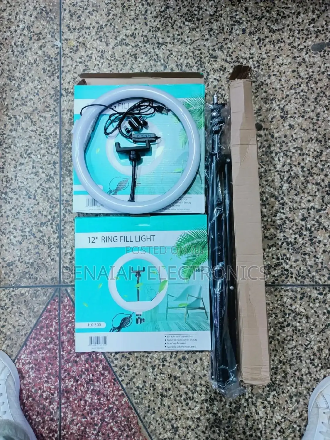 Good Quality 12 Inches Ringlight With Phone Holder and Stand