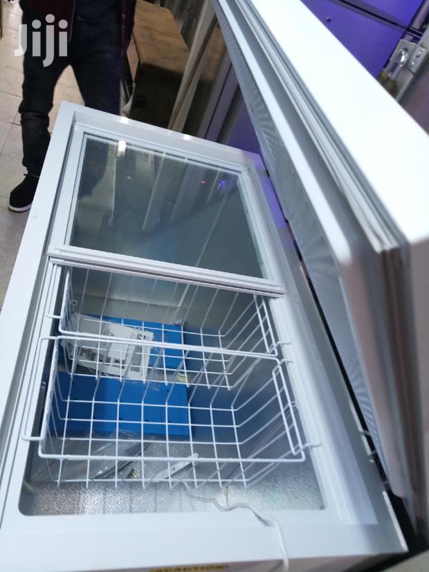 Chest Freezer - thumbnail 4