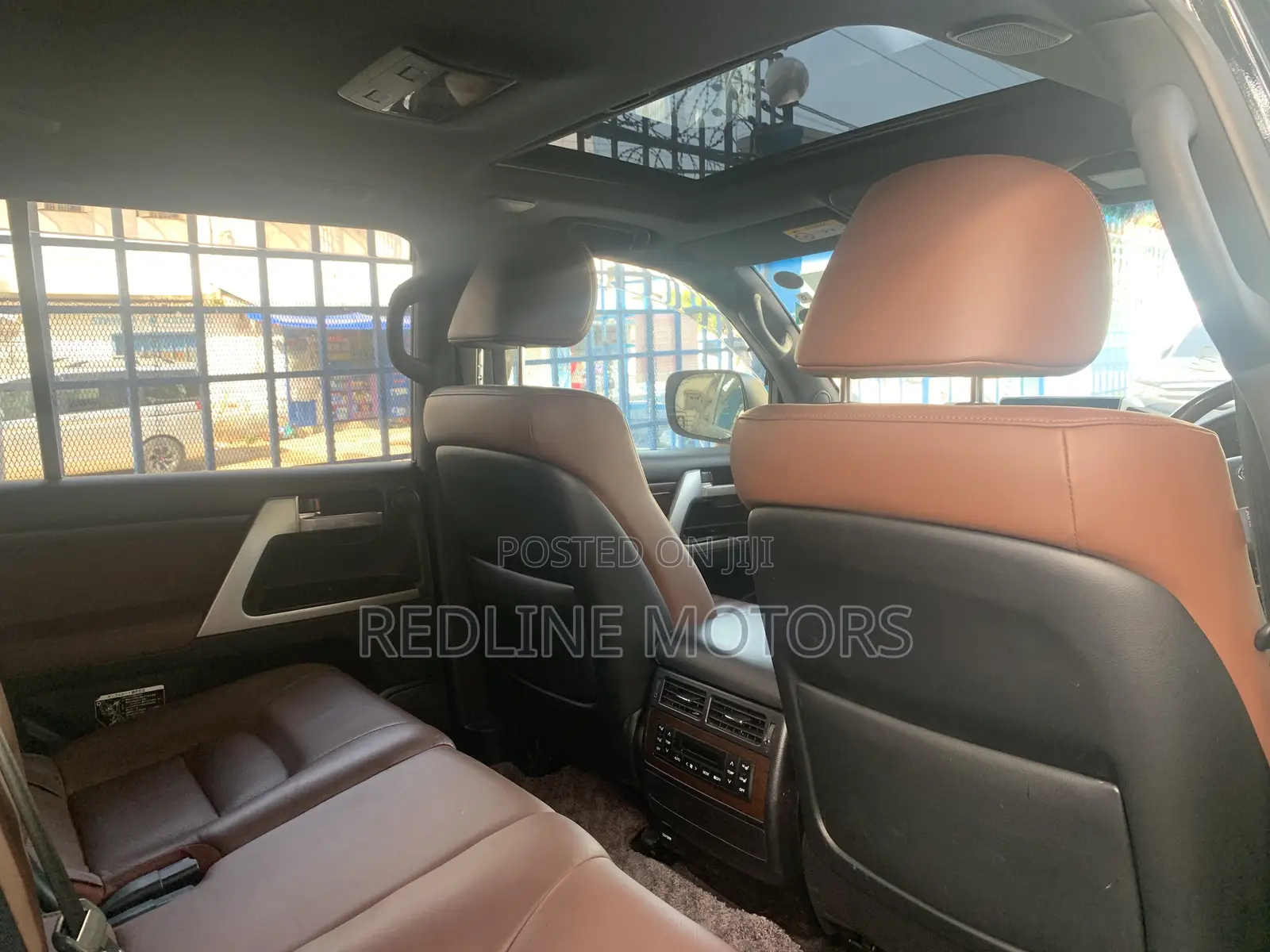 Toyota Land Cruiser 4.6 V8 ZX 2017 Black