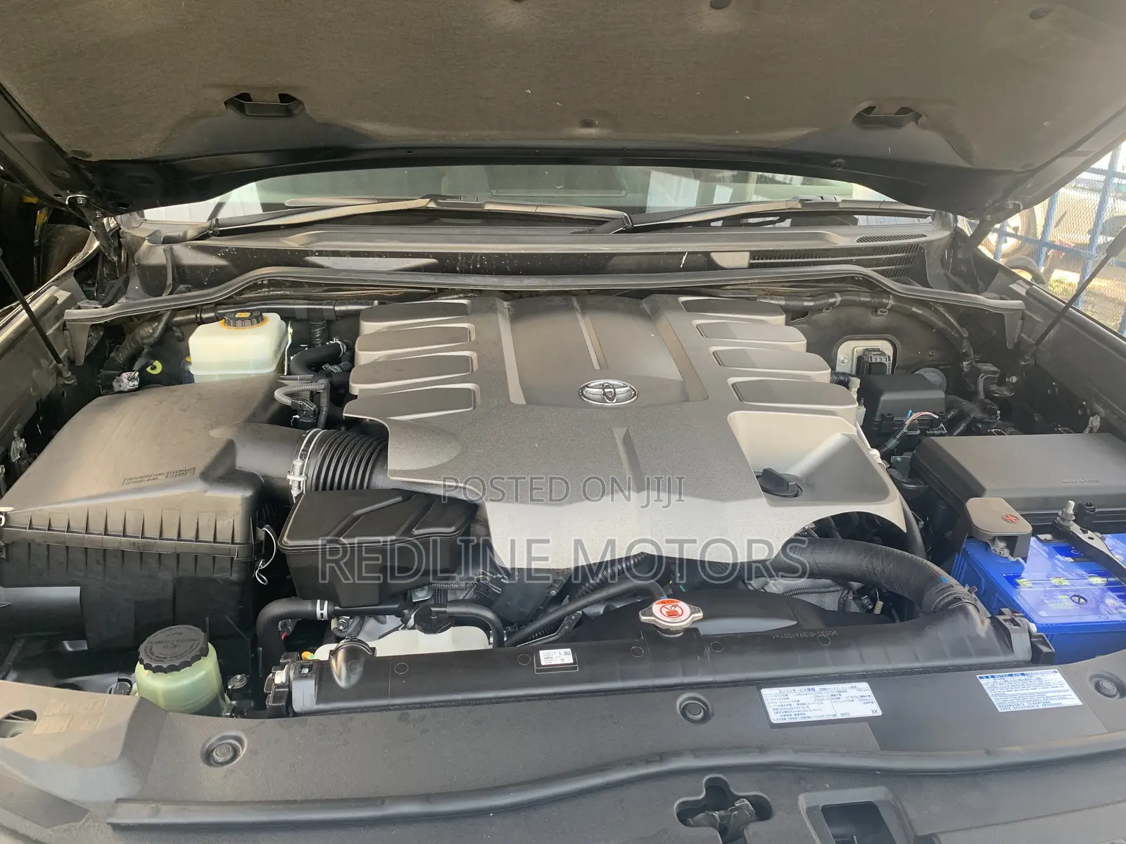 Toyota Land Cruiser 4.6 V8 ZX 2017 Black