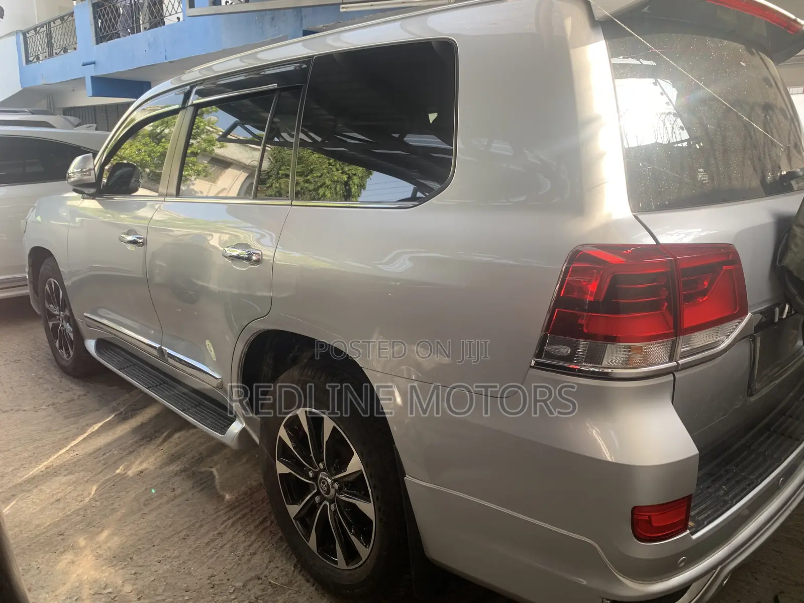 Toyota Land Cruiser 4.5 V8 TD 2017 Silver