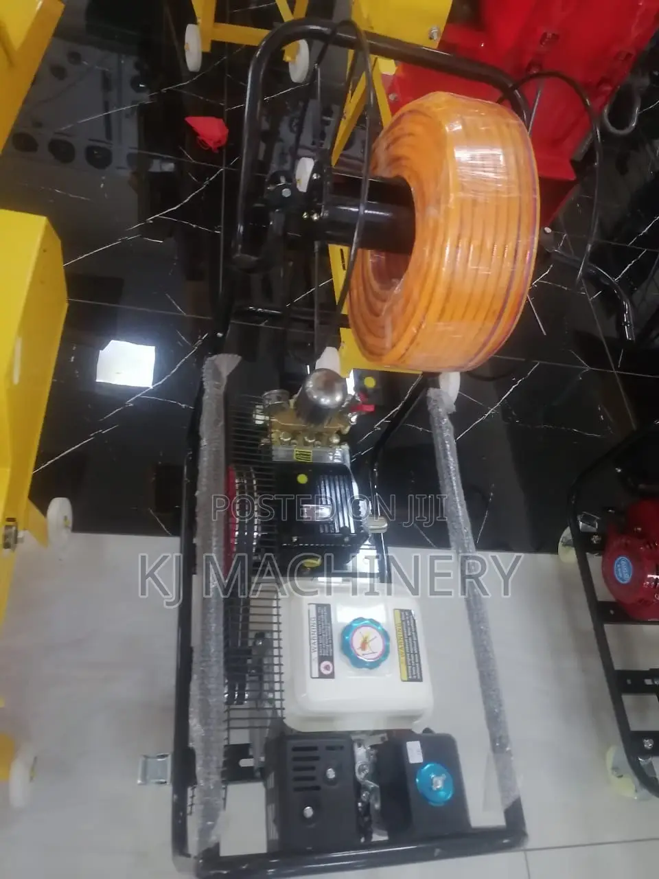 Trolley Spraying Machine With Handle-Gasoline Powered