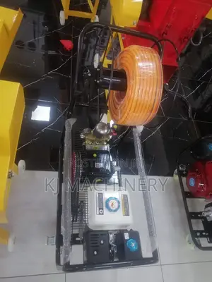 Trolley Spraying Machine With Handle-Gasoline Powered
