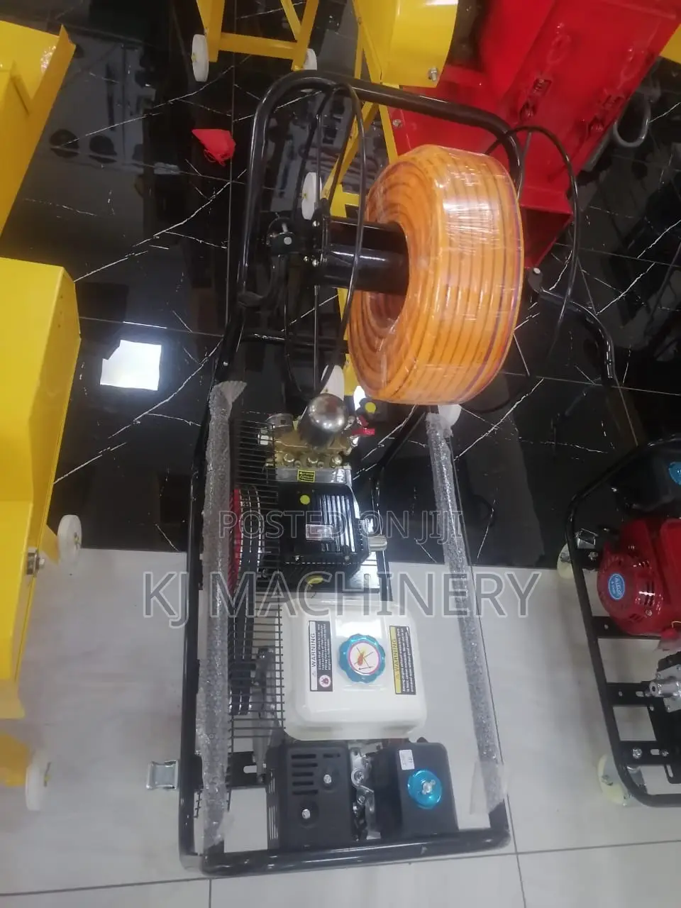 Trolley Spraying Machine With Handle-Gasoline Powered