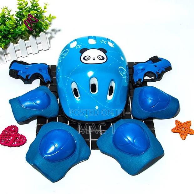 Knee Elbow Wrist Guards and Helmet Skating/ Cycling
Mac 1