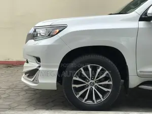 Toyota Land Cruiser Prado 2018 White