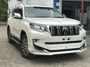 Toyota Land Cruiser Prado 2018 White