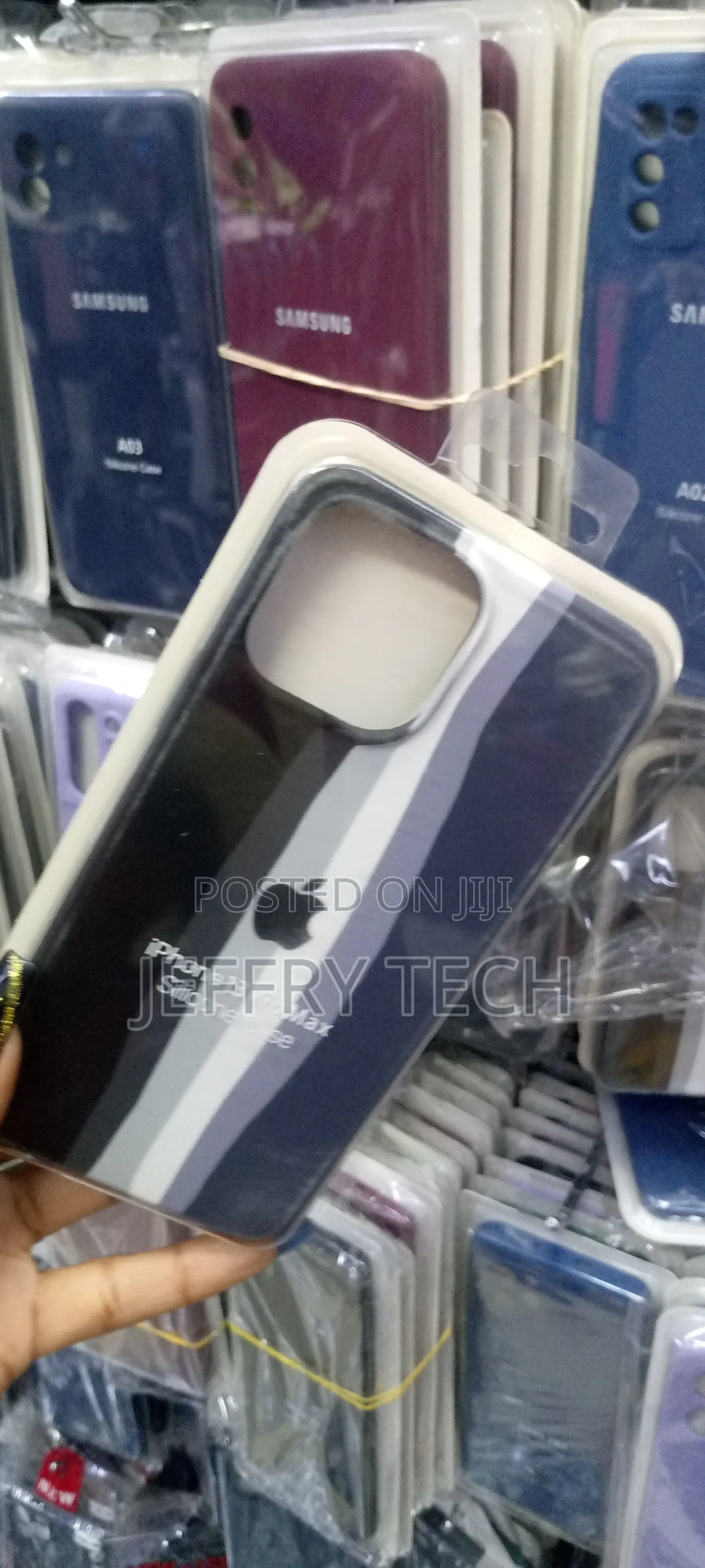 ANPOL- iPhone 13 Pro Max Cover - Black - Rainbow Series Liqu