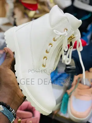 Ladies Timberland Boots >Ladies Boots Size 37-42