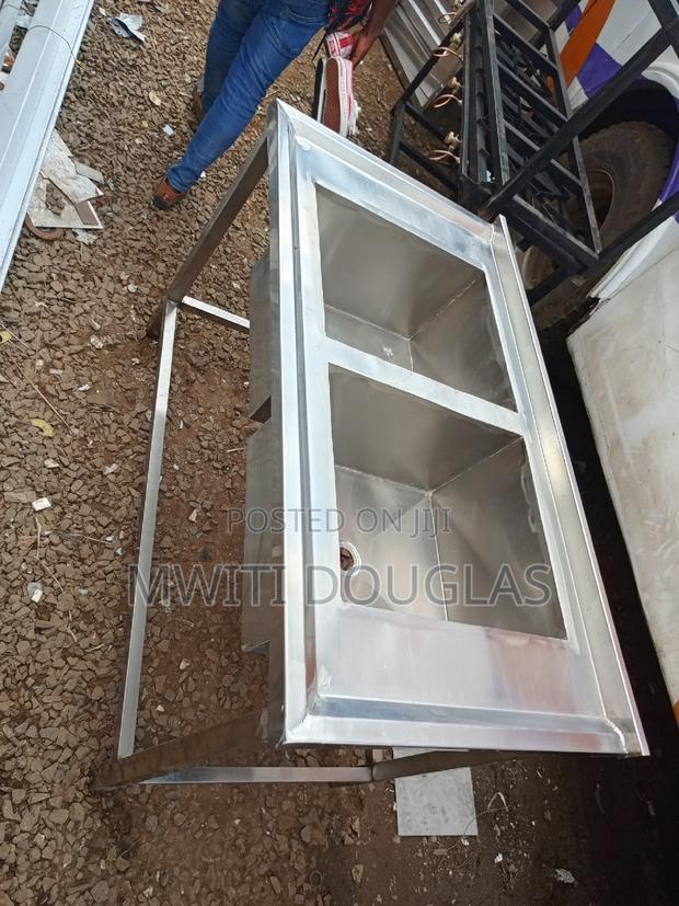 Washing Double Sink - main view