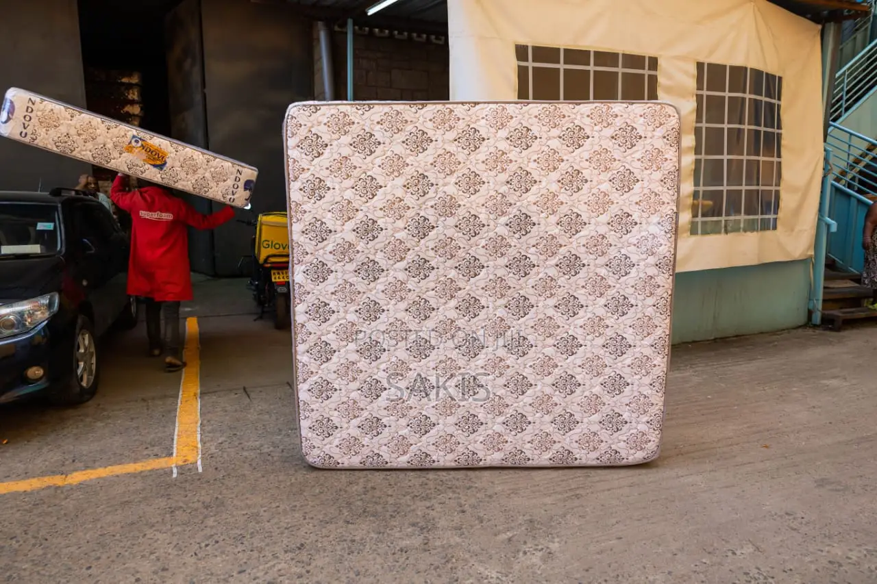 ASK! 4 X 6, 10inch Medium Duty Quilted Mattresses. Tukuletee