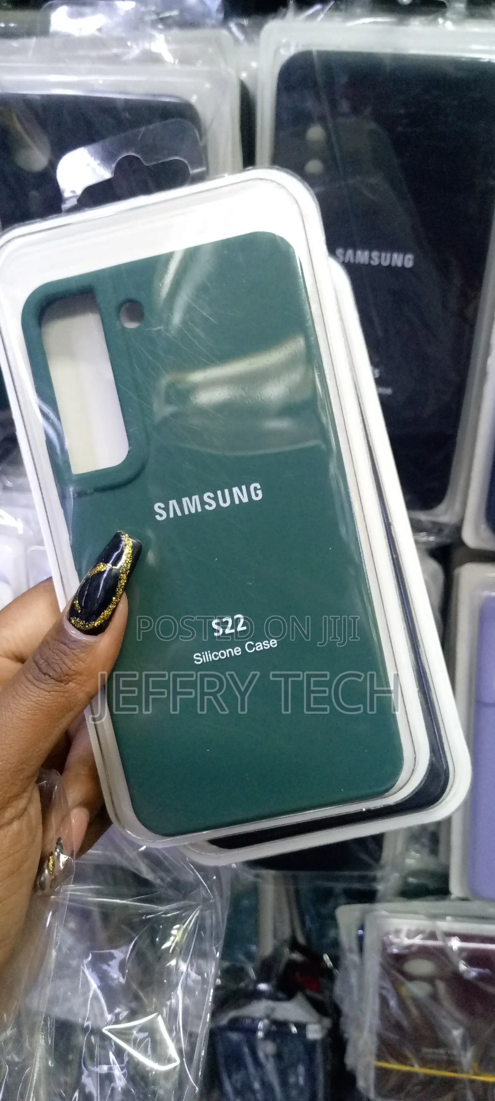 Samsung Silicone Cover Case for Galaxy S22 - Dark Green
