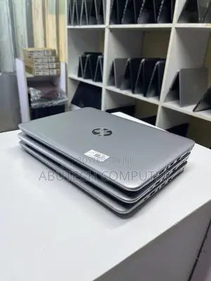 Laptop HP EliteBook 820 G3 8GB Intel Core I5 HDD 500GB