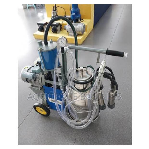 Single Bucket Milking Machine. On Sale - main view