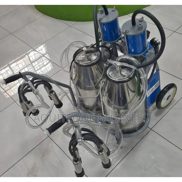 Milking Machine With Double Bucket. - main view