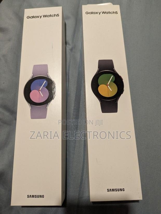 Samsung Watch 5 40mm - main view