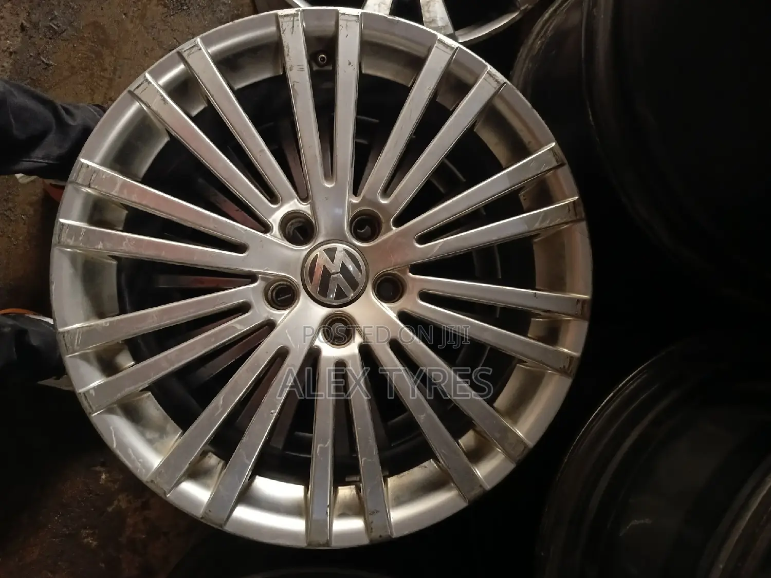 Size 18 Inches Vw Alloy X Japan Rims