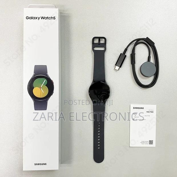 Samsung Watch 5 40mm (Brand New)