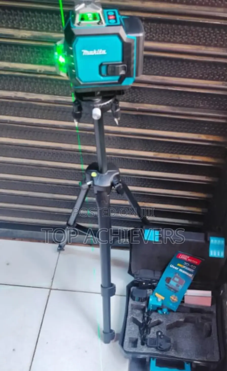 Makita Auto Laser Level 360° With Tripod Stand
