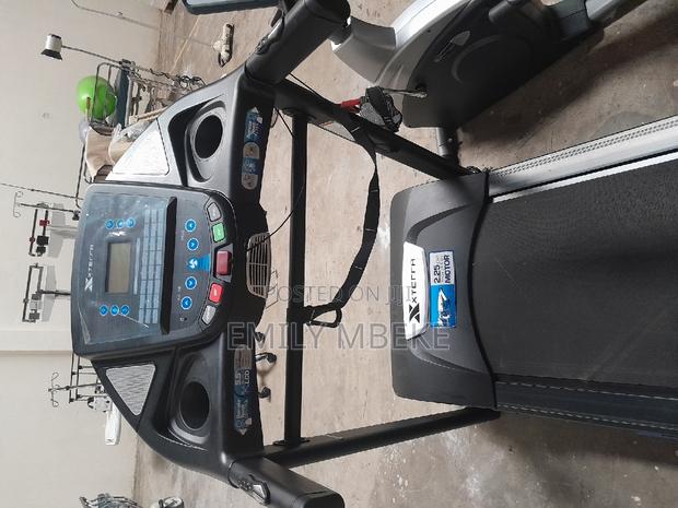 Treadmill Machine - main view